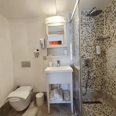 酒店 Marina Fethiye Hanim 博德鲁姆